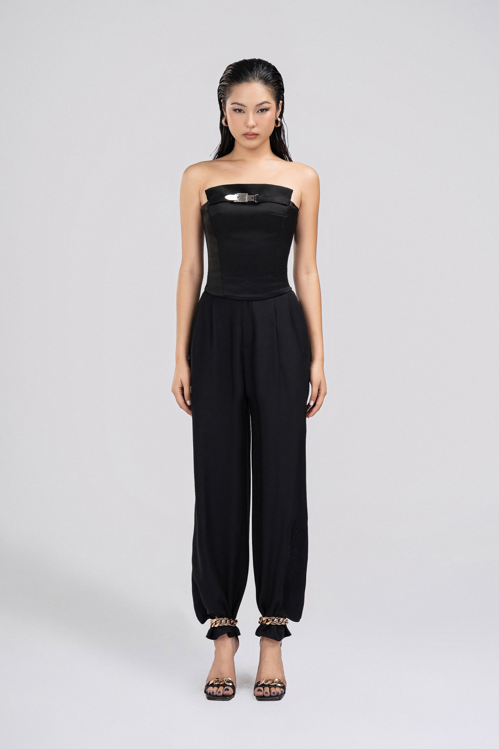 Pleated Petite Wide Leg Pants in Black